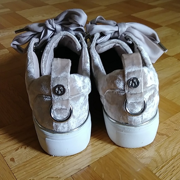 The Wishbone Collection from Browns crushed velvet velour platform sneakers - Picture 6 of 11